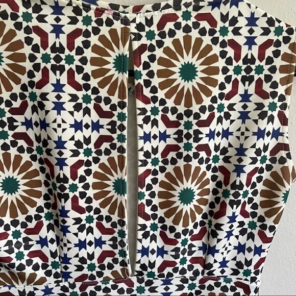 ZARA TILE PRINTED GEOMETRIC ECRU SLIT BACK MINI DRESS - Picture 6 of 14